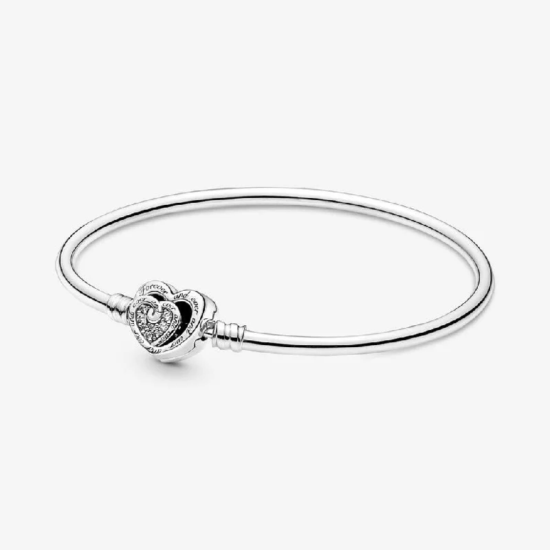 PANDORA : Limited Edition Pandora Moments Entwined Infinite Hearts Clasp Bangle