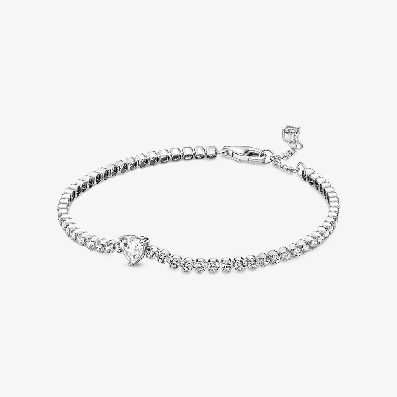 PANDORA : Sparkling Heart Tennis Bracelet